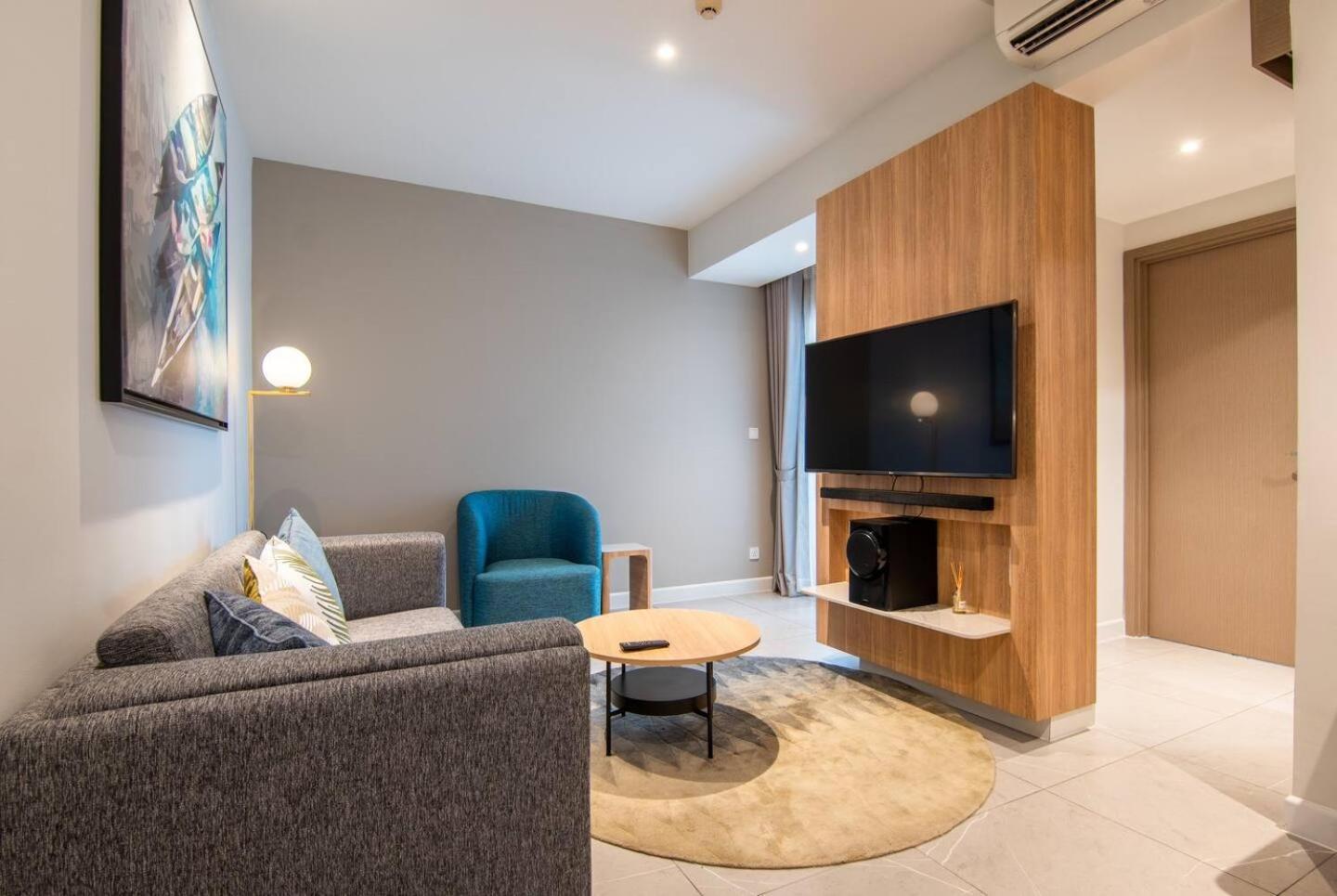 Luxury 2 Or 3Br Apartment In Dist 1 N Pool, Gym, Airport Pickup Ho Şi Min Dış mekan fotoğraf