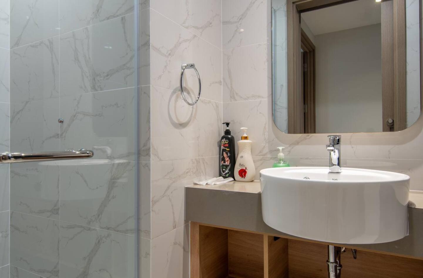 Luxury 2 Or 3Br Apartment In Dist 1 N Pool, Gym, Airport Pickup Ho Şi Min Dış mekan fotoğraf