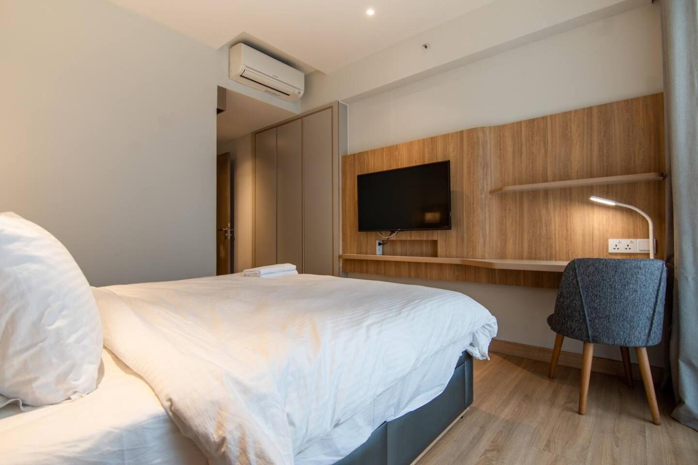 Luxury 2 Or 3Br Apartment In Dist 1 N Pool, Gym, Airport Pickup Ho Şi Min Dış mekan fotoğraf